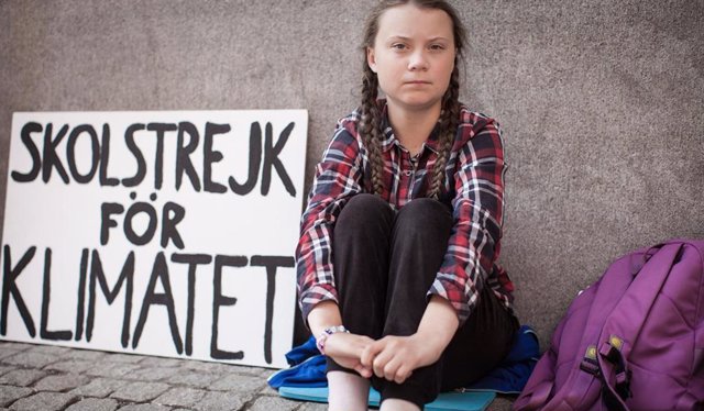 La joven activista sueca Greta Thunberg, en huelga contra el cambio climático