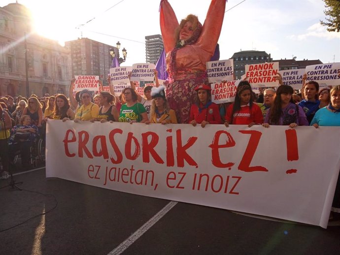 Concentración en Bilbao contra las agresiones sexistas durante fiestas