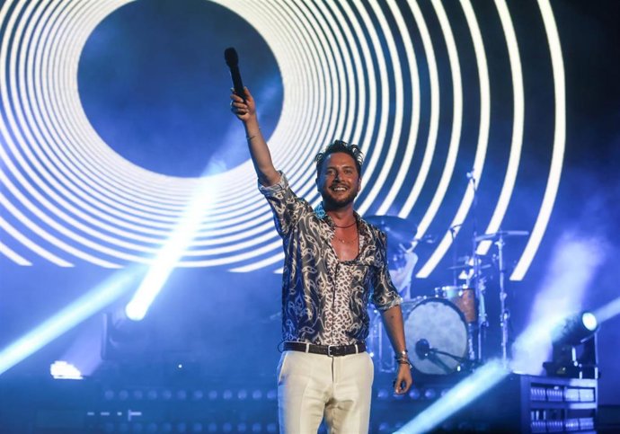 Manuel Carrasco durante su concierto en Starlite