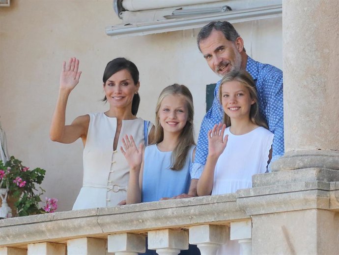 Reina Letizia, Princesa Leonor, Rey Felipe y la infanta Sofía
