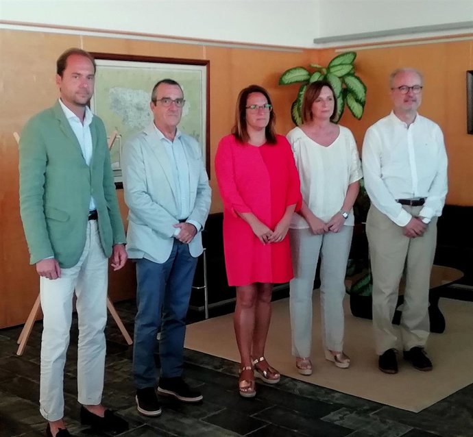 De izquierda a derecha: Eduardo Maynau, Juan Pedro Yllanes, Susana Mora, Maite Salord y Martí Ribas
