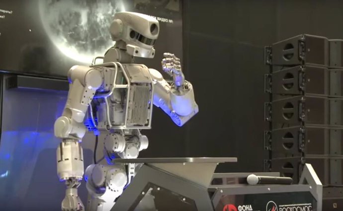 Robot androide espacial ruso