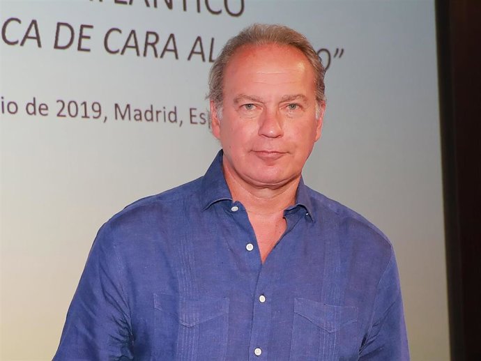 BERTIN OSBORNE, MARIO VARGAS LLOSA Y FELIPE GONZALEZ PARTICIPAN EN EL FORO ATLÁNTICO EN LA CASA DE AMERICA