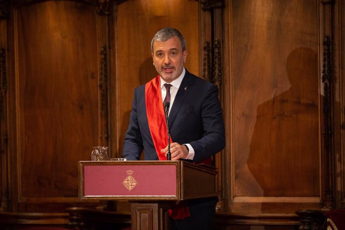 El regidor del PSC Jaume Collboni en la seva intervenció durant el ple de constitució de l'Ajuntament de Barcelona.