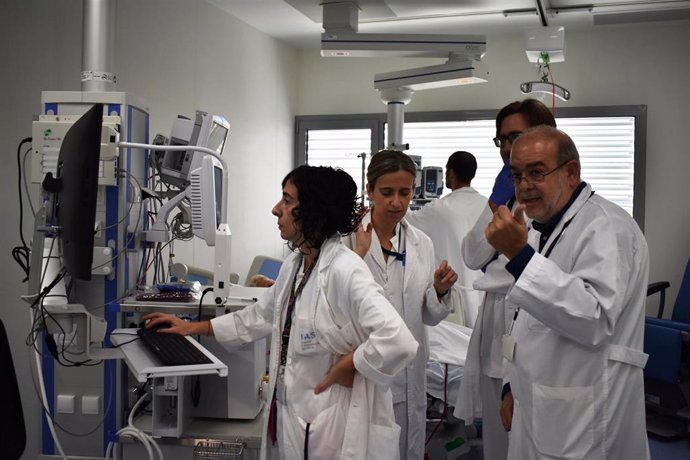 El equipo de profesionales del Hospital Santa Caterina han impulsado iniciativas que innovan en la forma de trabajar en la atención al enfermo crítico