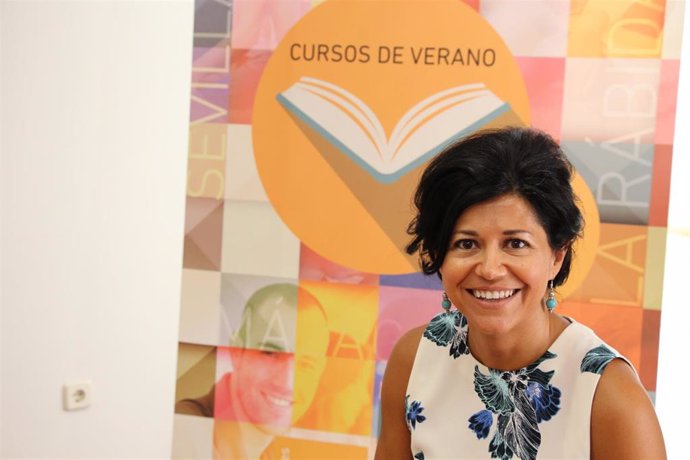 Catedrática de Literatura española Nuria Rodríguez, en la UNIA