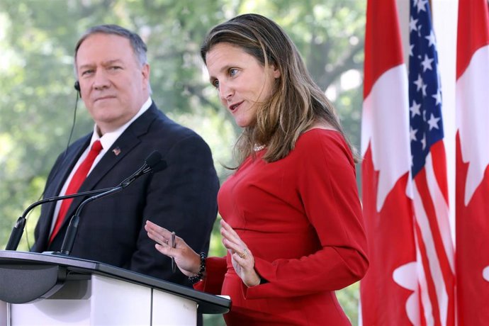 Mike Pompeo y Chrystia Freeland