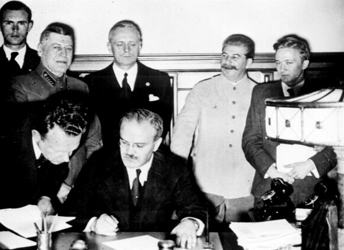 Pacto Molotov/Ribbentrop