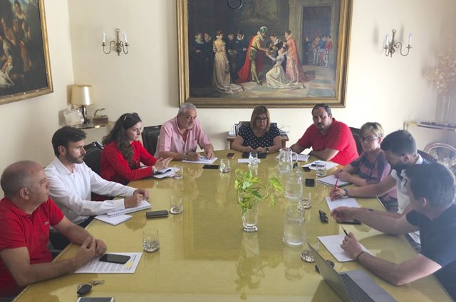 [Grupoextremadura] Nota Y Foto Reunión Equipo De Gobierno Diputación Plan Activa
