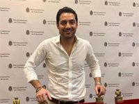 El PSOE ve "surrealista" que el PP "amenace" con retirar su apoyo al alcalde de Granada