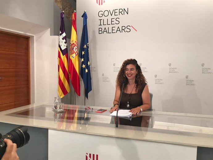 La portaveu del Govern, Pilar Costa, en roda de premsa. 