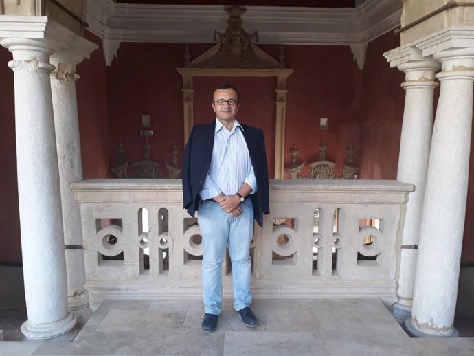 El catedrático de Derecho Financiero en la Universidad de Jaén (UJA) Carlos López, en los cursos de la UNIA