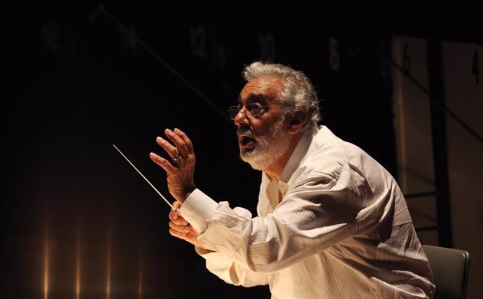 September 16, 2013 - Los Angeles, California, United States: Placido Domingo conducts during a dress rehearsal for "Carmen," by the LA Opera, at the Dorothy Chandler Pavilion. On August 13, 2019 it was reported that at least nine women, including eight 