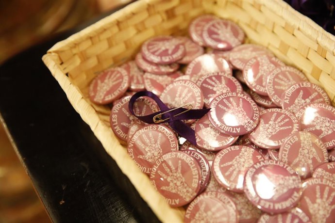 Imatge d'un lla morat. 