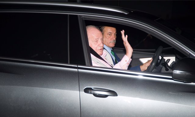 El Rey Juan Carlos llega a la Clínica Quirón para ser operado del corazón