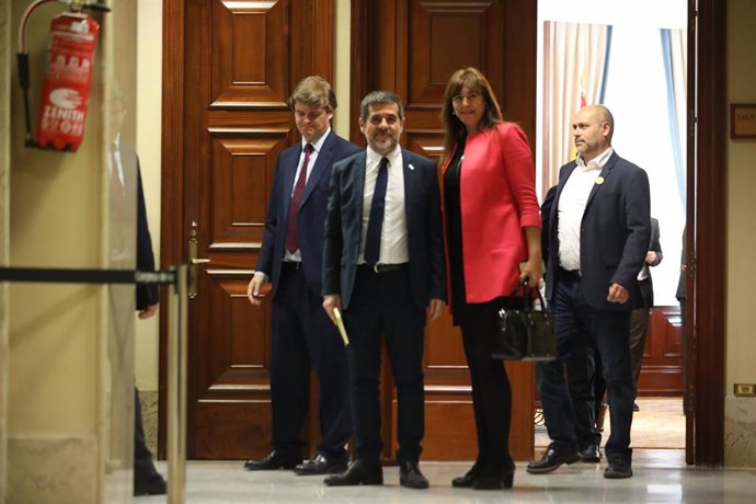 El diputado de JxCat suspendido en el Congreso Jordi Snchez sale del Congreso de los Diputados (archivo)
