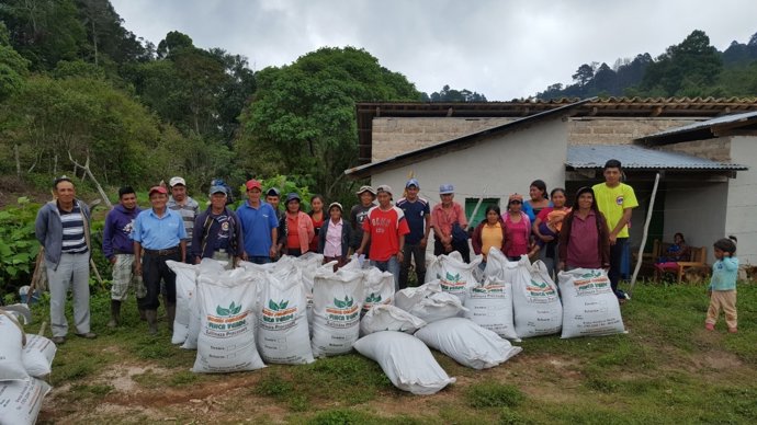 Andalucía contribuye a mejorar la vida de campesinos hondureños mediante el fort