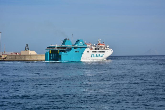 Ferri 'Passió per Formentera' de la naviera Baleria que cubre la línea Algeciras-Ceuta
