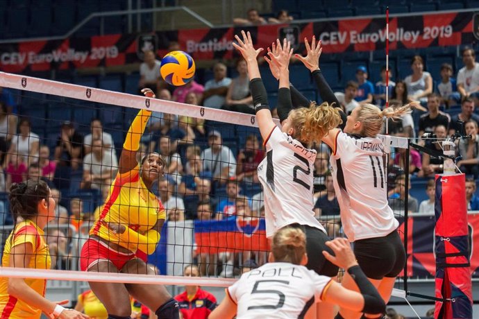 España pierde ante Alemania el segundo partido del Europeo femenino de voleibol