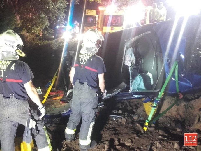 Bomberos 112 en un accidente en Cayón