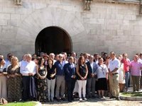 El Govern celebra un minuto de silencio en Consolat de Mar en recuerdo a las víctimas del accidente aéreo de Inca