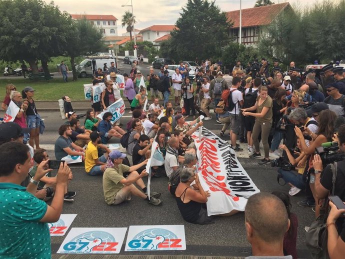 Movilización de opositores al G7 en Biarritz.
