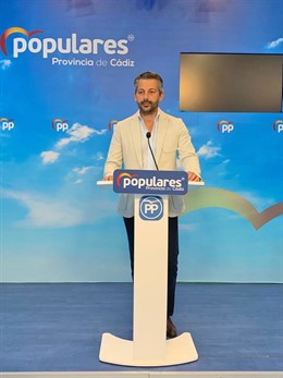 Andrés Núñez durante la rueda de prensa