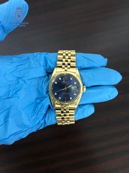 El reloj de oro recuperado por la Policía Nacional.