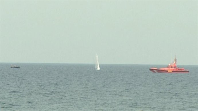 Detonación del proyectil explosivo conocido como Bomba catalana hallado en la playa de Sant Sebasti 