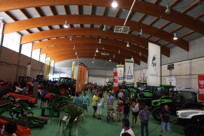 Zona de maquinaria agrícola en Expohuelma 2019.