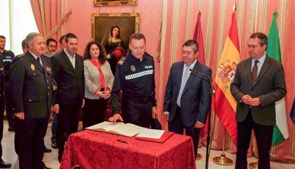 El jefe de la Policía Local de Sevilla renuncia al cargo y regresa a la Guardia Civil