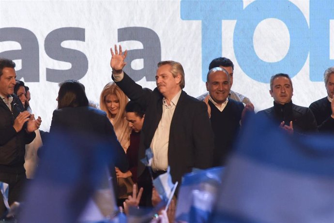 Alberto Fernández celebra su victoria en las primarias en Argentina