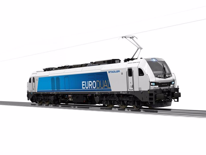 Locomotora 'híbrida' Eurodual que Stadler fabrica en Valencia
