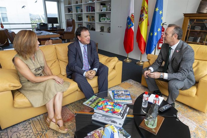 Cantabria acogerá en octubre un foro turístico nacional para analizar despoblaci