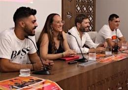 Autoridades en la presentación del Festival "De Barros" de Salvatierra de los Barros