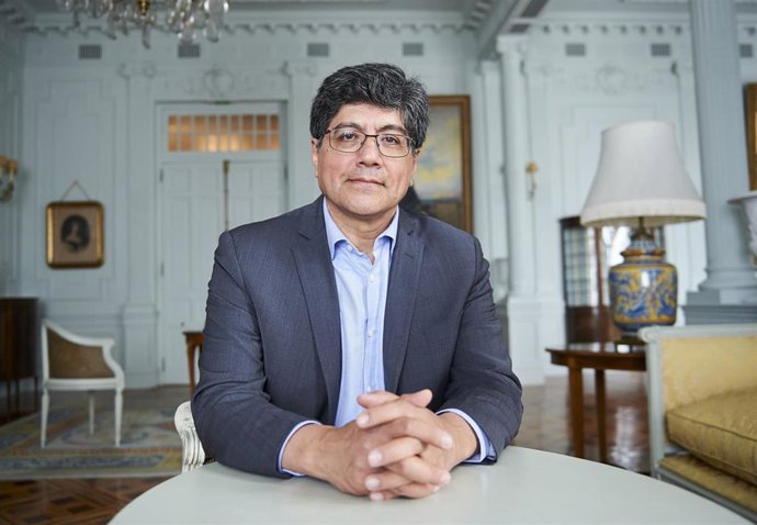 El canciller y ministro de Exteriores de Ecuador, José Valencia