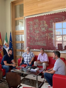 Reunión del Gobierno local con la Cofradía del Cristo Negro