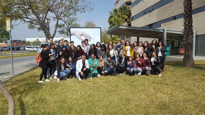 Alumnos de visita al hospital
