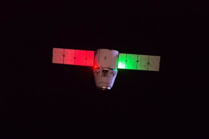 La nave SpaceX Dragon despega con éxito de la ISS rumbo a la Tierra con muestras