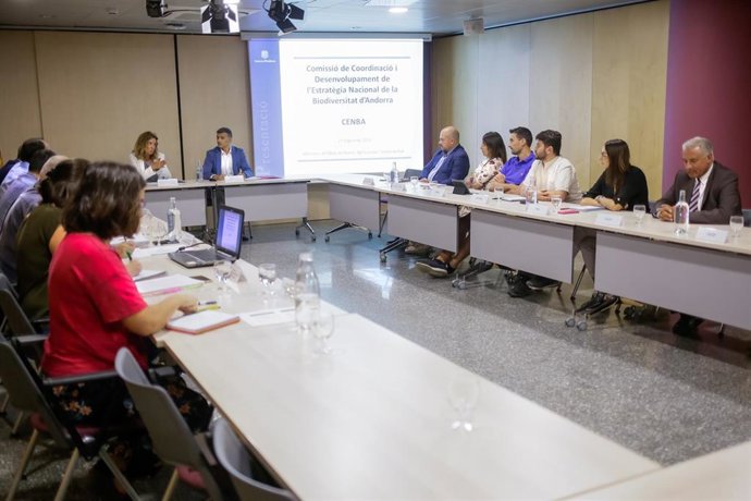 Sílvia Calvó Y Marc Rossell Presidiendo La Primera Reunión De La Comisión De Coordinación Y Desarrollo De La Estrategia Nacional De La Biodiversidad De Andorra