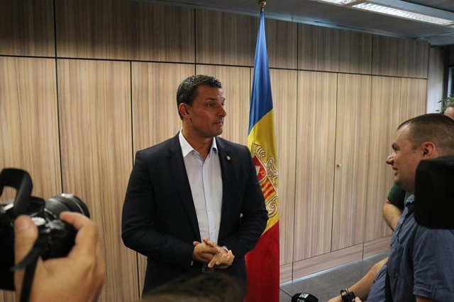 El ministro Jordi Gallardo en una atención a los medios