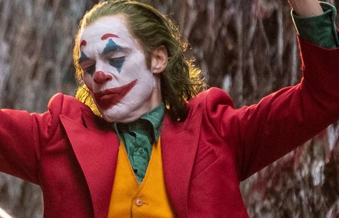 Imagen de Joaquin Phoenix como Joker en la película sobre el villano de DC