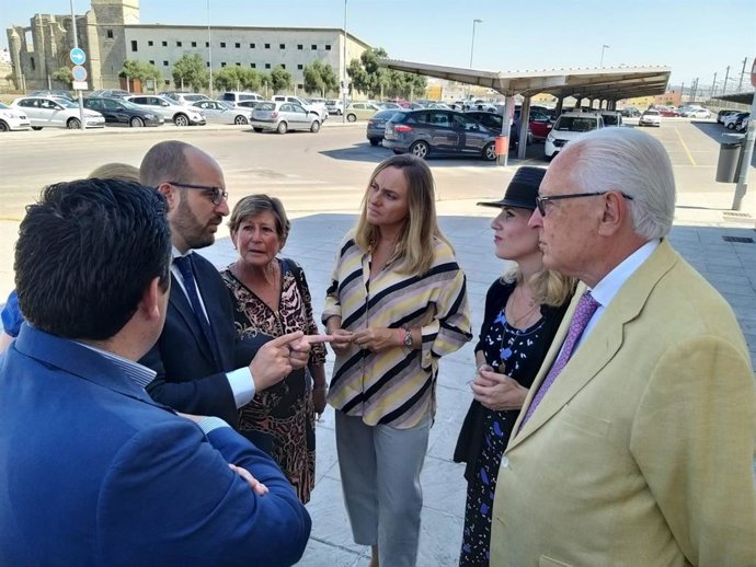 Marifrán Carazo y Germán Beardo en una explicación