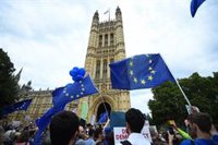 El Gobierno británico reta a los detractores del Brexit a cambiar la ley o cambiar el Ejecutivo