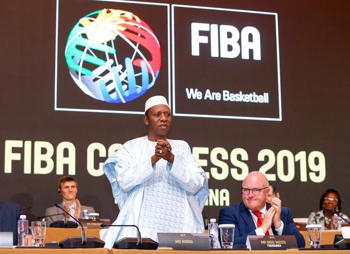 Hamane Niang, nuevo presidente de FIBA
