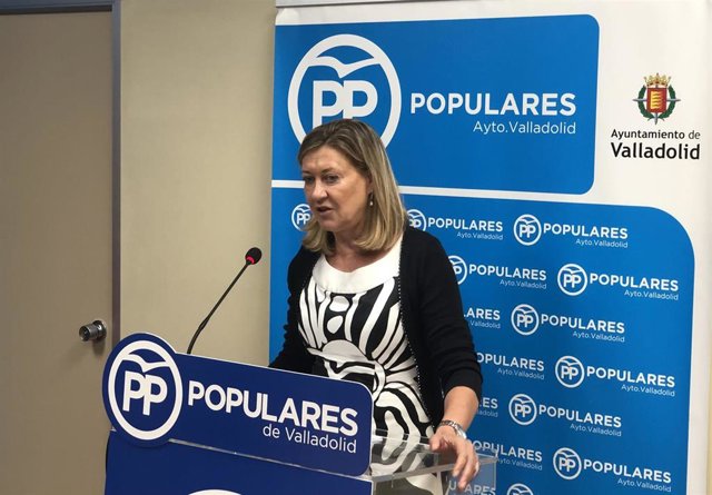 La presidenta del Grupo Municipal Popular, Pilar del Olmo, expone su propuesta de nuevo Plan de Acción frente a la contaminación.