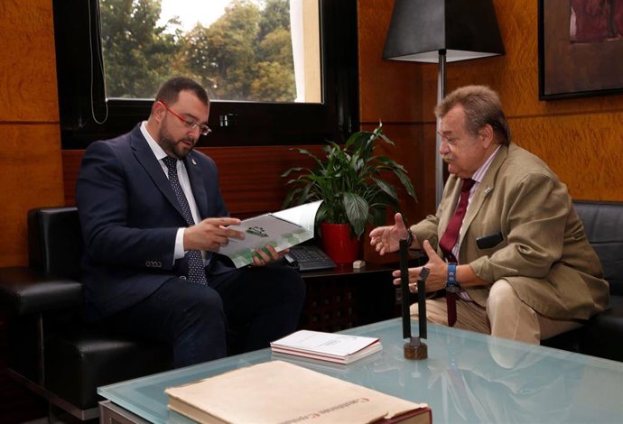 Adrián Barbón y Laureano Caicoya