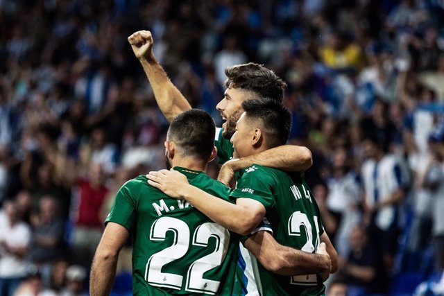 El Espanyol celebra el pase a la fase de grupos de la Liga Europa