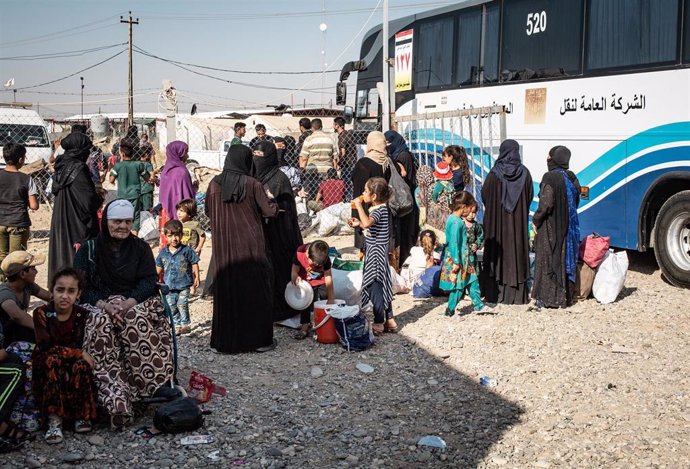 Desplazados iraquíes obligados a abandonar un campamento por las autoridades