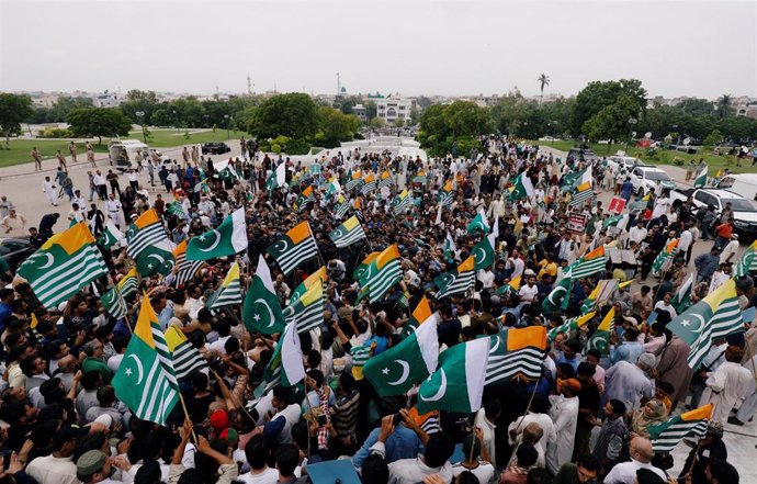 Manifestación en Pakistán por Cachemira